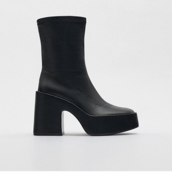 SOLD Zara - Picture 4 of 11